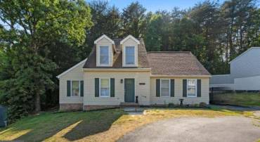 10320 HILLSIDE LN, FREDERICKSBURG, Virginia 22408, 4 Bedrooms Bedrooms, ,2 BathroomsBathrooms,Residential,For sale,10320 HILLSIDE LN,VASP2028600 MLS # VASP2028600