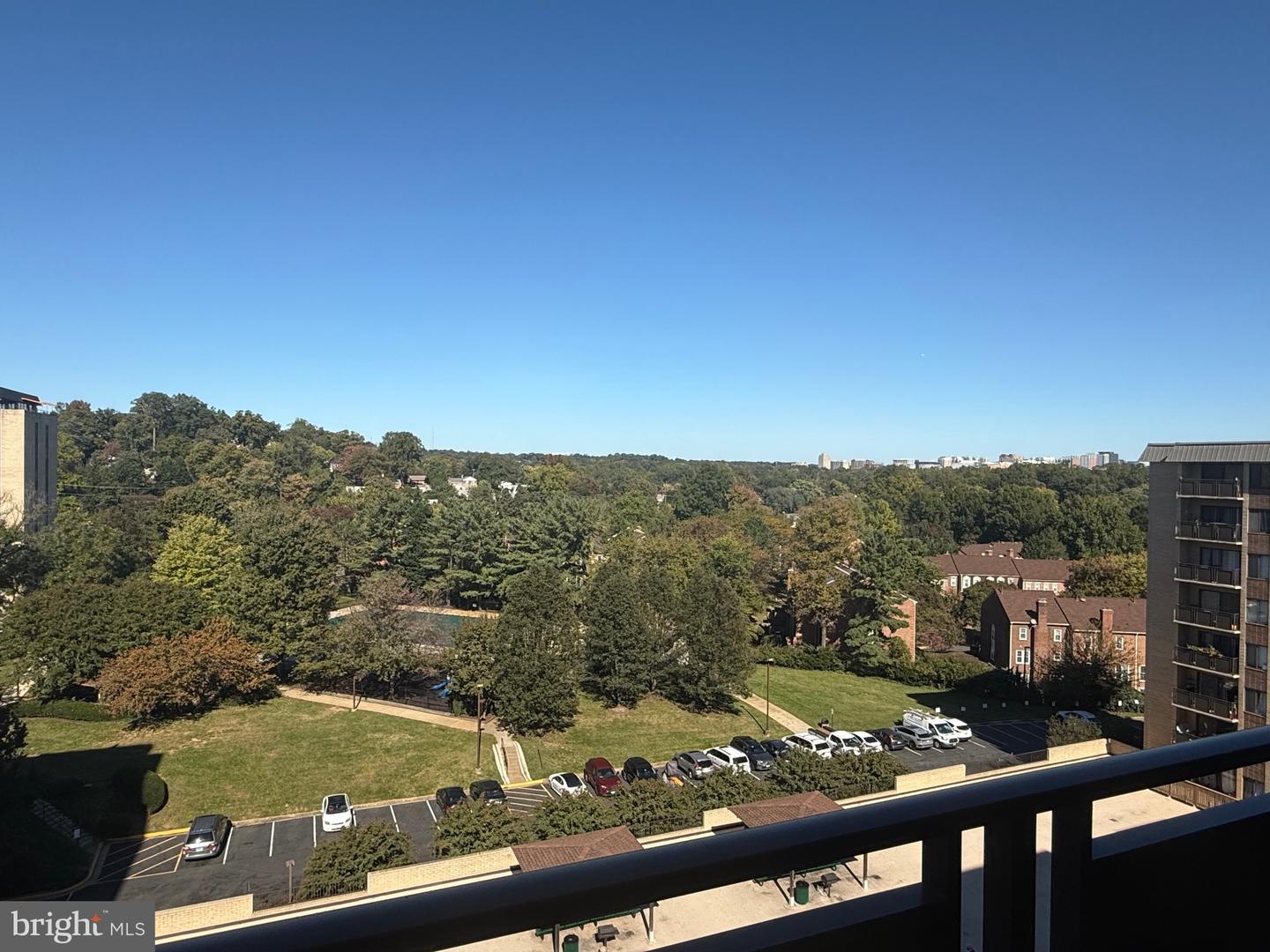 3100 S MANCHESTER ST #925, FALLS CHURCH, Virginia 22044, 2 Bedrooms Bedrooms, ,1 BathroomBathrooms,Residential,For sale,3100 S MANCHESTER ST #925,VAFX2206878 MLS # VAFX2206878