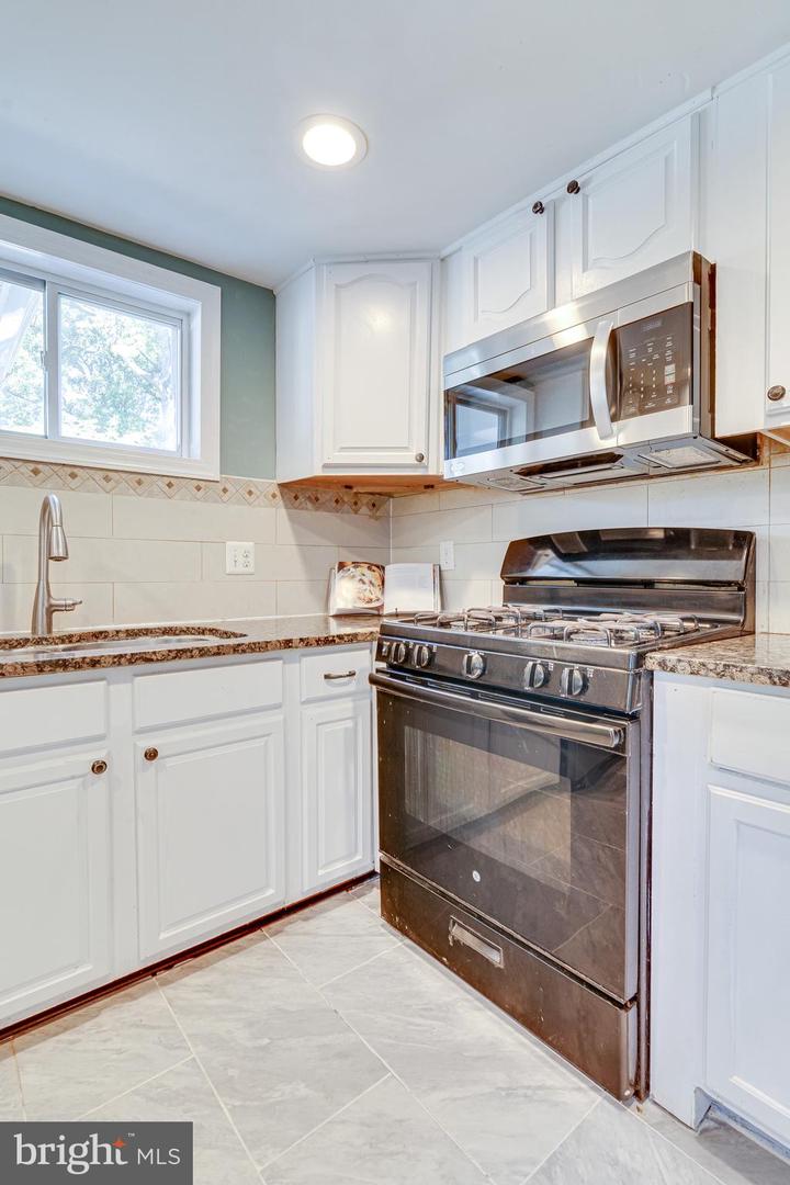 5717 TELEGRAPH RD, ALEXANDRIA, Virginia 22303, 4 Bedrooms Bedrooms, ,2 BathroomsBathrooms,Residential,For sale,5717 TELEGRAPH RD,VAFX2207028 MLS # VAFX2207028