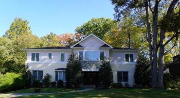 1015 SHIPMAN LN, MCLEAN, Virginia 22101, 6 Bedrooms Bedrooms, ,5 BathroomsBathrooms,Residential,For sale,1015 SHIPMAN LN,VAFX2203380 MLS # VAFX2203380