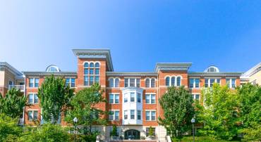 400 CAMERON STATION BLVD #307, ALEXANDRIA, Virginia 22304, 2 Bedrooms Bedrooms, ,2 BathroomsBathrooms,Residential,For sale,400 CAMERON STATION BLVD #307,VAAX2039016 MLS # VAAX2039016