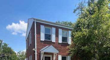 2240 FARRINGTON AVE, ALEXANDRIA, Virginia 22303, 3 Bedrooms Bedrooms, ,2 BathroomsBathrooms,Residential,For sale,2240 FARRINGTON AVE,VAFX2207062 MLS # VAFX2207062