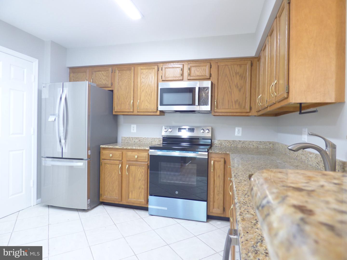 7511 ASHBY LN #E, ALEXANDRIA, Virginia 22315, 2 Bedrooms Bedrooms, ,2 BathroomsBathrooms,Residential,For sale,7511 ASHBY LN #E,VAFX2207076 MLS # VAFX2207076