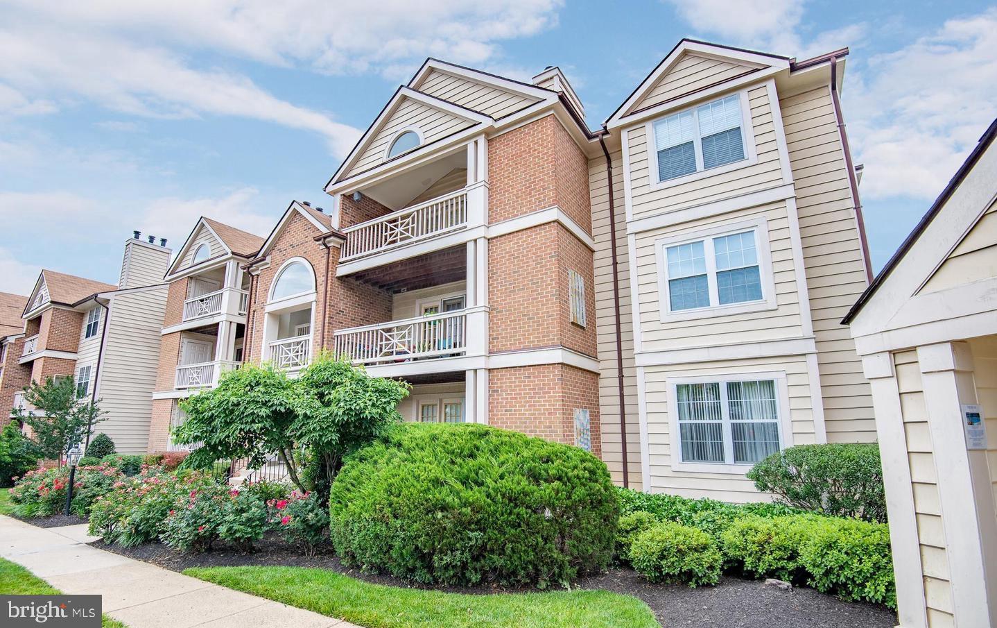 7511 ASHBY LN #E, ALEXANDRIA, Virginia 22315, 2 Bedrooms Bedrooms, ,2 BathroomsBathrooms,Residential,For sale,7511 ASHBY LN #E,VAFX2207076 MLS # VAFX2207076