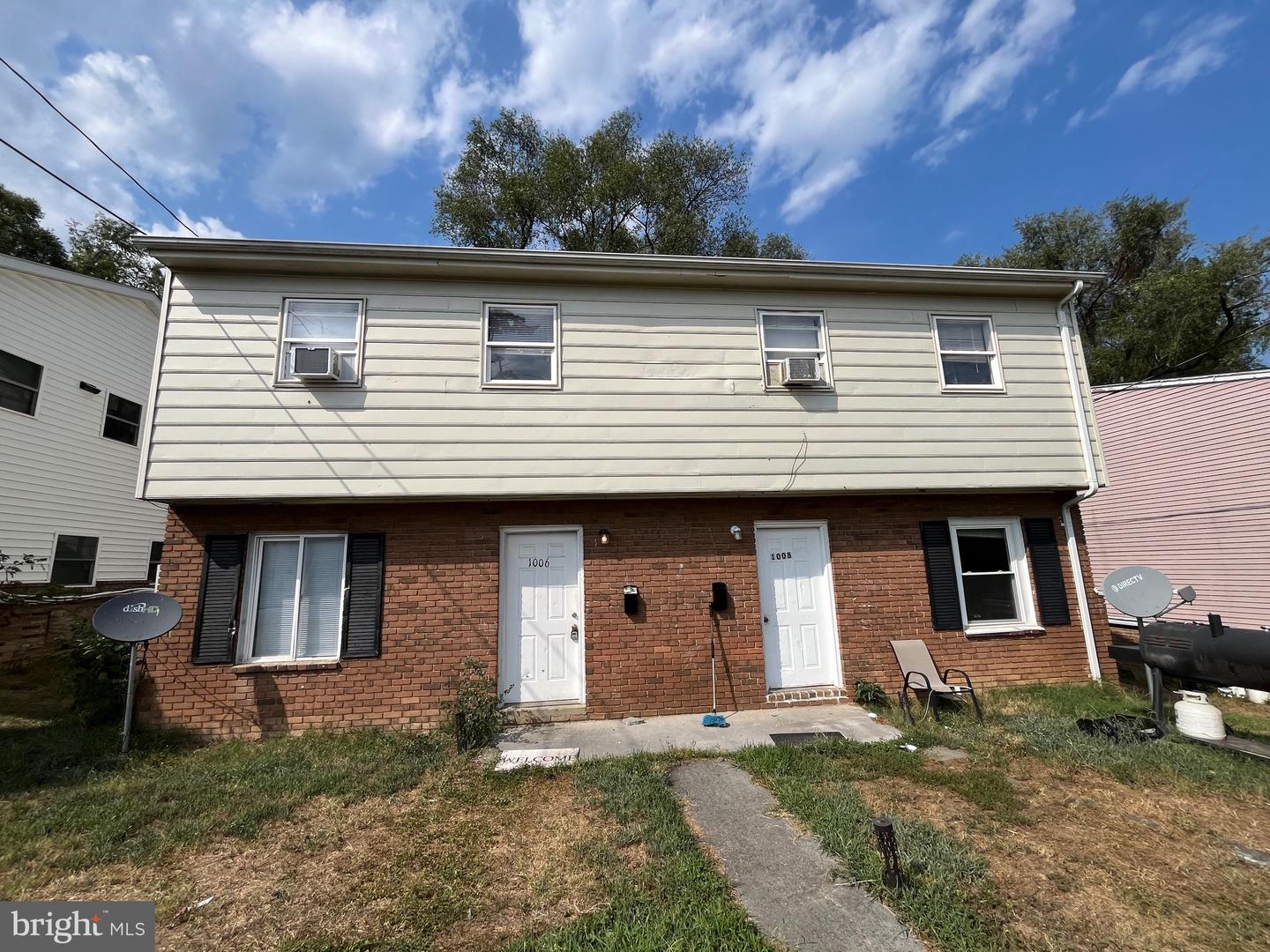 1006 & 1008 FRANKLIN ST, WINCHESTER, Virginia 22601, 3 Bedrooms Bedrooms, 6 Rooms Rooms,1 BathroomBathrooms,Residential,For sale,1006 & 1008 FRANKLIN ST,VAWI2006106 MLS # VAWI2006106