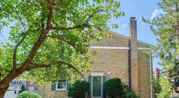 2670 CENTENNIAL CT, ALEXANDRIA, Virginia 22311, 3 Bedrooms Bedrooms, ,3 BathroomsBathrooms,Residential,For sale,2670 CENTENNIAL CT,VAAX2036610 MLS # VAAX2036610