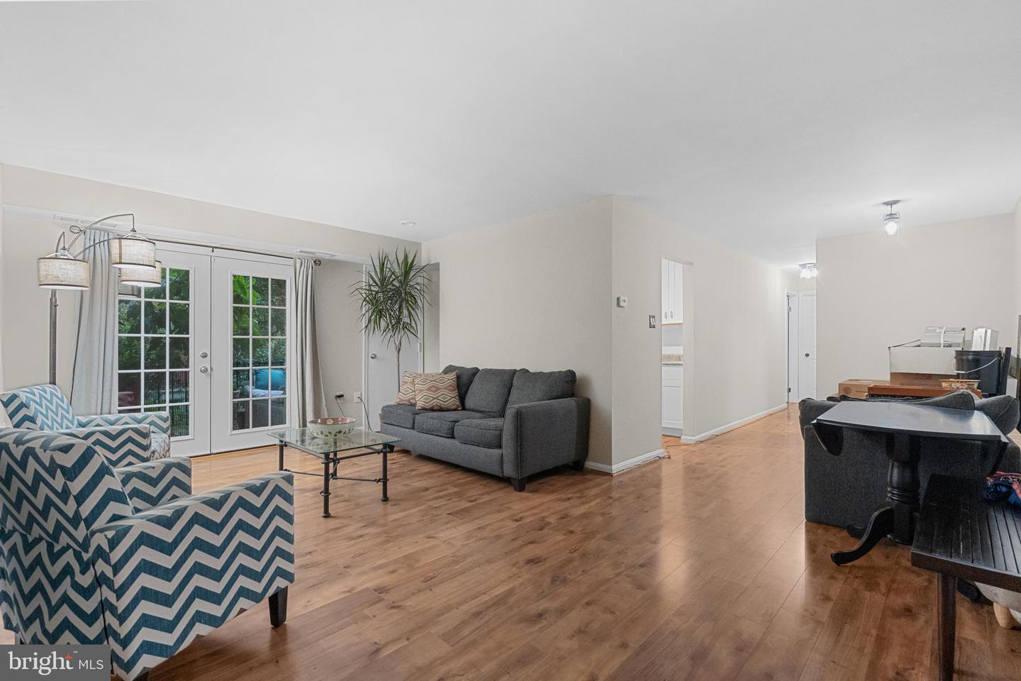 432 N ARMISTEAD ST #103, ALEXANDRIA, Virginia 22312, 2 Bedrooms Bedrooms, 3 Rooms Rooms,1 BathroomBathrooms,Residential,For sale,432 N ARMISTEAD ST #103,VAAX2036816 MLS # VAAX2036816