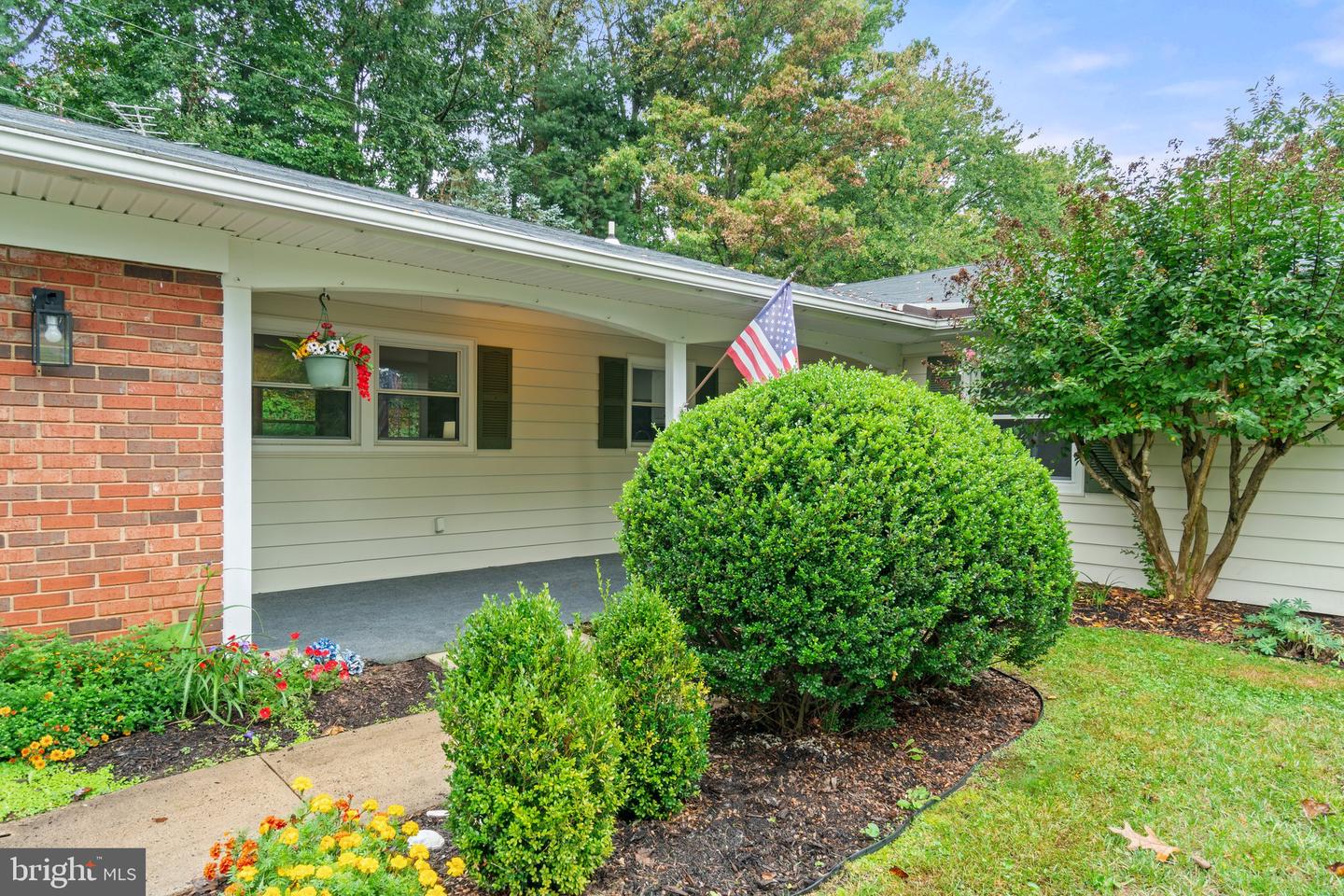 12825 MELVILLE LN, FAIRFAX, Virginia 22033, 4 Bedrooms Bedrooms, ,2 BathroomsBathrooms,Residential,For sale,12825 MELVILLE LN,VAFX2196252 MLS # VAFX2196252