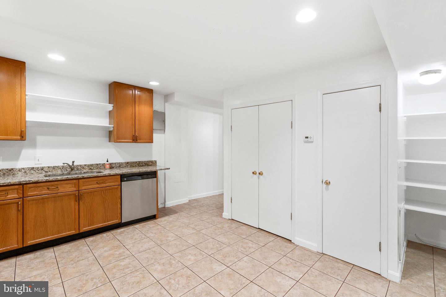 431 4TH ST NE, WASHINGTON, District Of Columbia 20002, 4 Bedrooms Bedrooms, ,3 BathroomsBathrooms,Residential,For sale,431 4TH ST NE,DCDC2163318 MLS # DCDC2163318