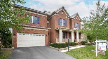 42229 MAJESTIC KNOLLS DR, BRAMBLETON, Virginia 20148, 6 Bedrooms Bedrooms, ,4 BathroomsBathrooms,Residential,For sale,42229 MAJESTIC KNOLLS DR,VALO2081860 MLS # VALO2081860