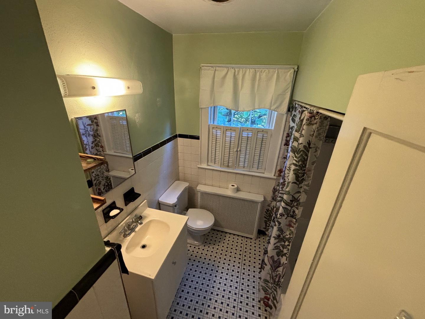 3737 BUCKINGHAM ST, NORFOLK, Virginia 23513, 3 Bedrooms Bedrooms, ,1 BathroomBathrooms,Residential,For sale,3737 BUCKINGHAM ST,VANF2000056 MLS # VANF2000056