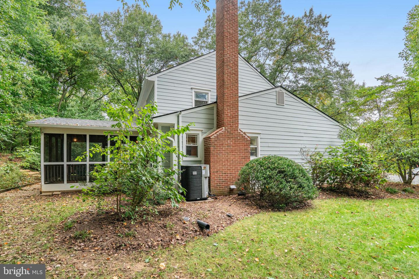 6285 GENTLE LN, ALEXANDRIA, Virginia 22310, 4 Bedrooms Bedrooms, ,2 BathroomsBathrooms,Residential,For sale,6285 GENTLE LN,VAFX2206618 MLS # VAFX2206618