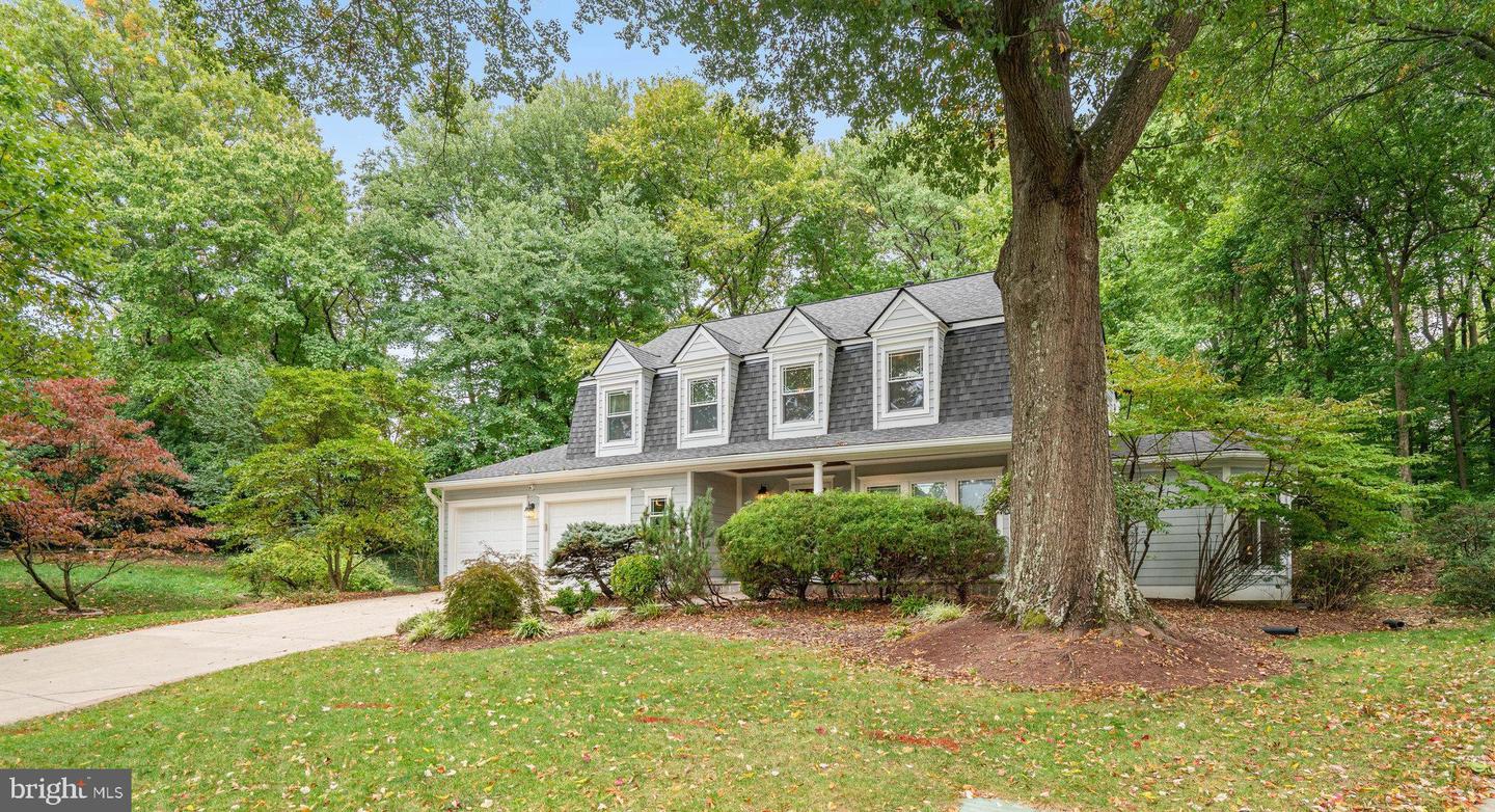 6285 GENTLE LN, ALEXANDRIA, Virginia 22310, 4 Bedrooms Bedrooms, ,2 BathroomsBathrooms,Residential,For sale,6285 GENTLE LN,VAFX2206618 MLS # VAFX2206618