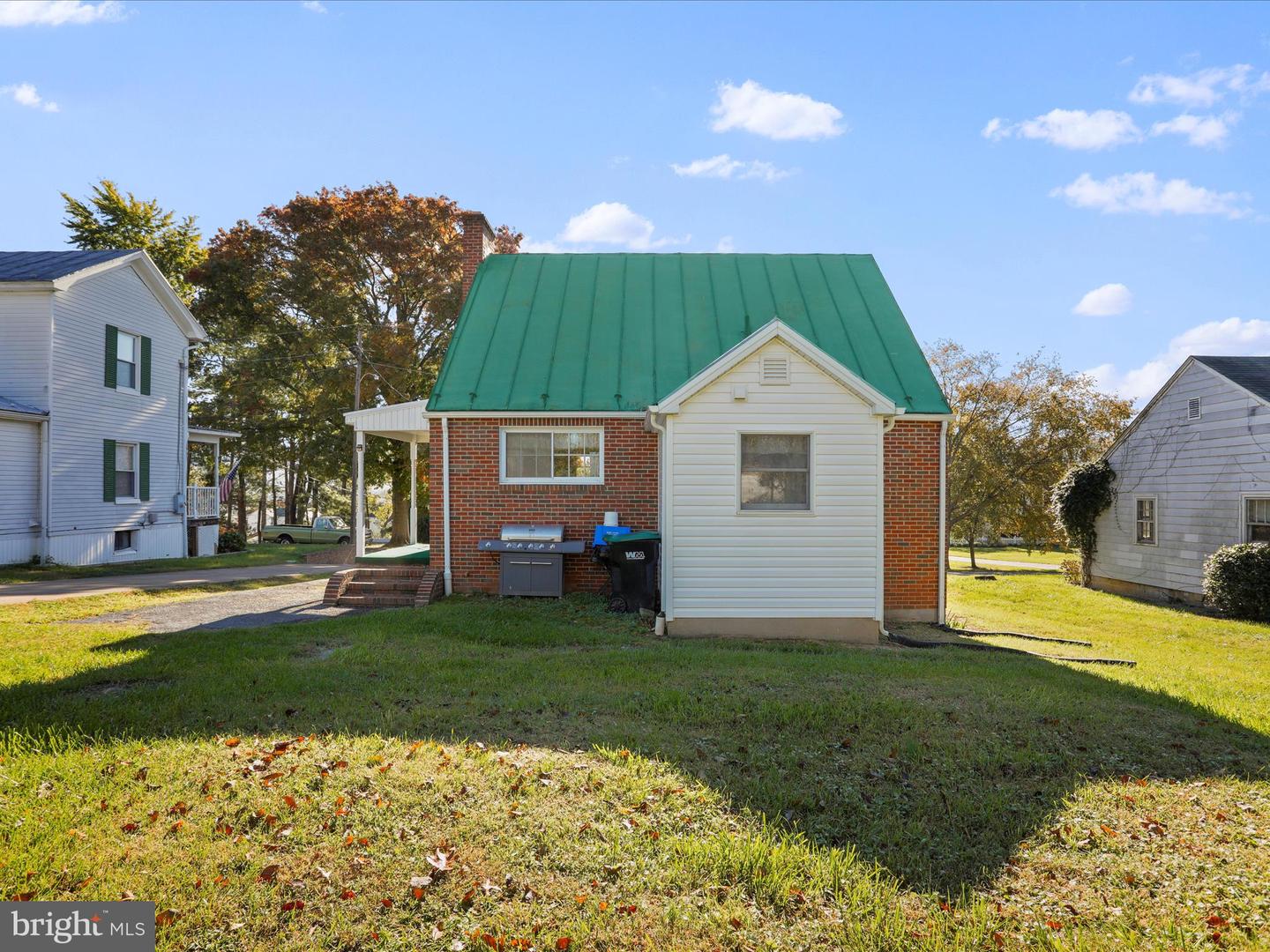 520 WASHINGTON ST, WOODSTOCK, Virginia 22664, 3 Bedrooms Bedrooms, ,1 BathroomBathrooms,Residential,For sale,520 WASHINGTON ST,VASH2009898 MLS # VASH2009898