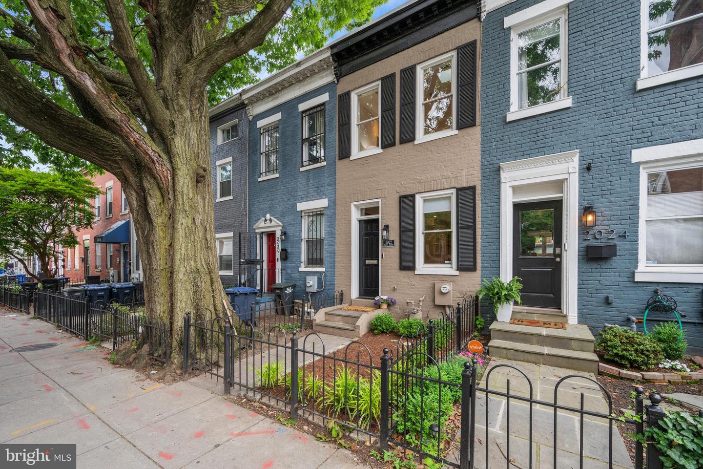 2022 10TH ST NW, WASHINGTON, District Of Columbia 20001, 2 Bedrooms Bedrooms, ,2 BathroomsBathrooms,Residential,For sale,2022 10TH ST NW,DCDC2165730 MLS # DCDC2165730