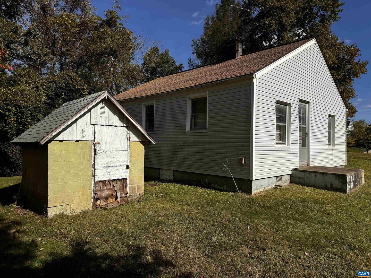 1704 OLD BROOK RD, CHARLOTTESVILLE, Virginia 22901, 3 Bedrooms Bedrooms, ,2 BathroomsBathrooms,Residential,For sale,1704 OLD BROOK RD,658093 MLS # 658093