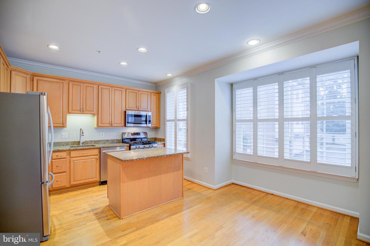 2342 LANGSTON BLVD, ARLINGTON, Virginia 22201, 4 Bedrooms Bedrooms, ,3 BathroomsBathrooms,Residential,For sale,2342 LANGSTON BLVD,VAAR2050002 MLS # VAAR2050002