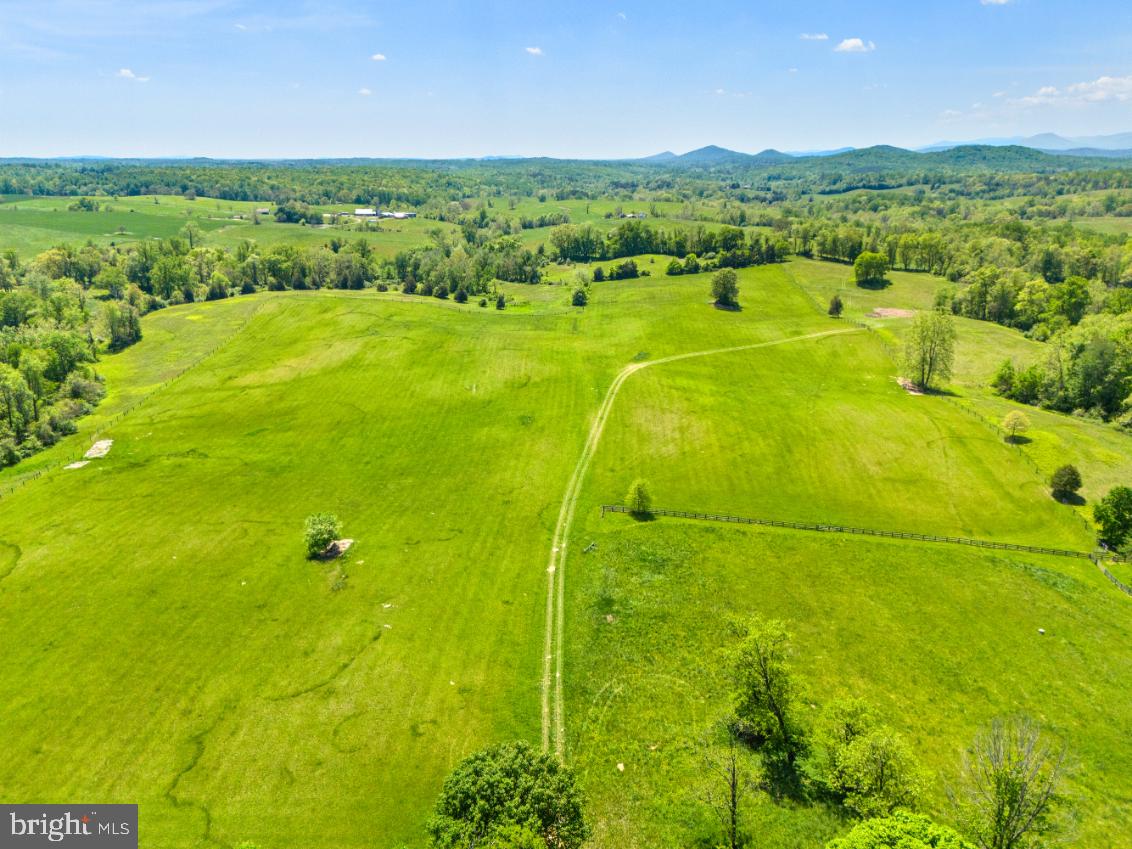 HAWTHORNE FARM RD, ORLEAN, Virginia 20128, ,Farm,For sale,HAWTHORNE FARM RD,VAFQ2014406 MLS # VAFQ2014406