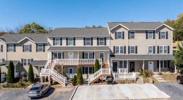 3306 HEBRON CT, ROCKINGHAM, Virginia 22801, 3 Bedrooms Bedrooms, ,2 BathroomsBathrooms,Residential,3306 HEBRON CT,658100 MLS # 658100