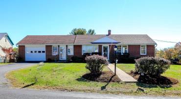 29 OLD LAUREL HILL RD, VERONA, Virginia 24482, 3 Bedrooms Bedrooms, ,1 BathroomBathrooms,Residential,29 OLD LAUREL HILL RD,656013 MLS # 656013