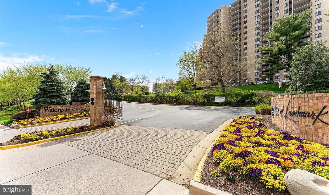 307 YOAKUM PKWY #203, ALEXANDRIA, Virginia 22304, 2 Bedrooms Bedrooms, 6 Rooms Rooms,2 BathroomsBathrooms,Residential,For sale,307 YOAKUM PKWY #203,VAAX2039034 MLS # VAAX2039034