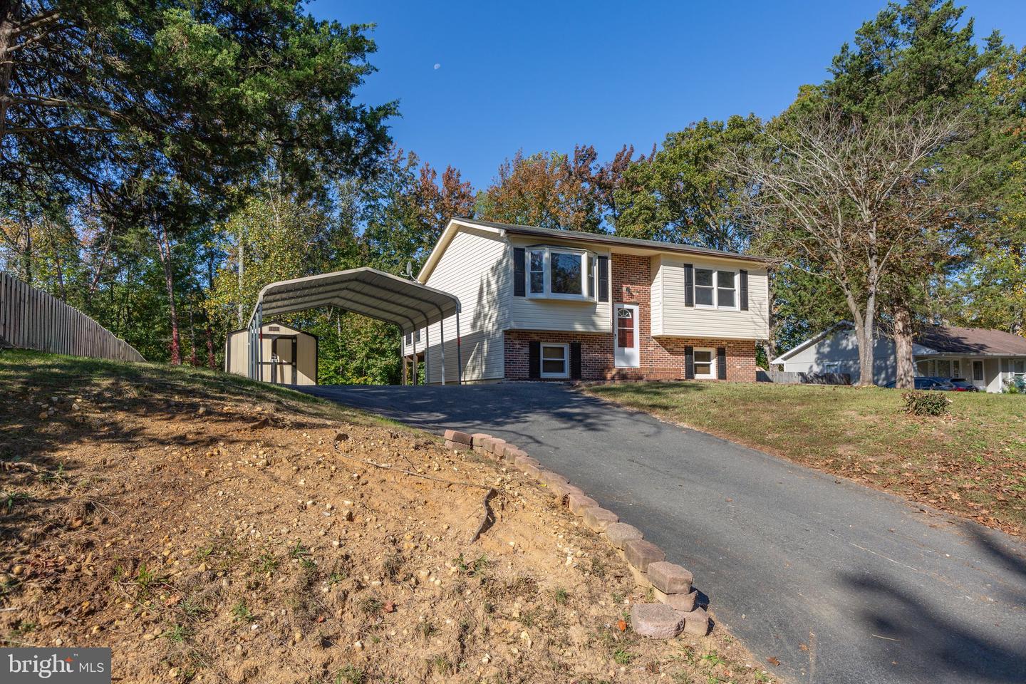 10 SCHOOLER CT, FREDERICKSBURG, Virginia 22407, 4 Bedrooms Bedrooms, ,2 BathroomsBathrooms,Residential,For sale,10 SCHOOLER CT,VASP2028780 MLS # VASP2028780