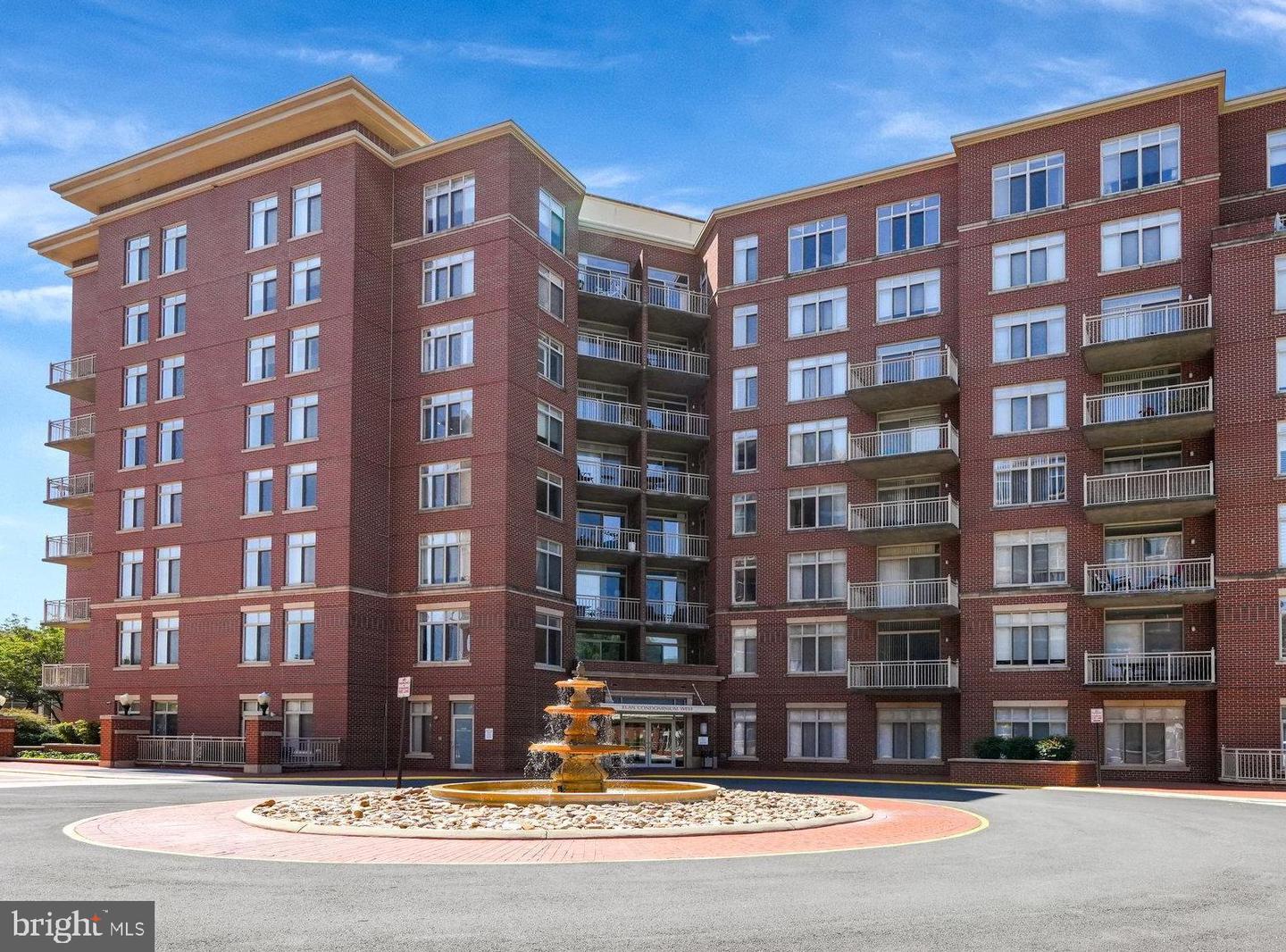 4490 MARKET COMMONS DR #201, FAIRFAX, Virginia 22033, 2 Bedrooms Bedrooms, ,2 BathroomsBathrooms,Residential,For sale,4490 MARKET COMMONS DR #201,VAFX2198908 MLS # VAFX2198908