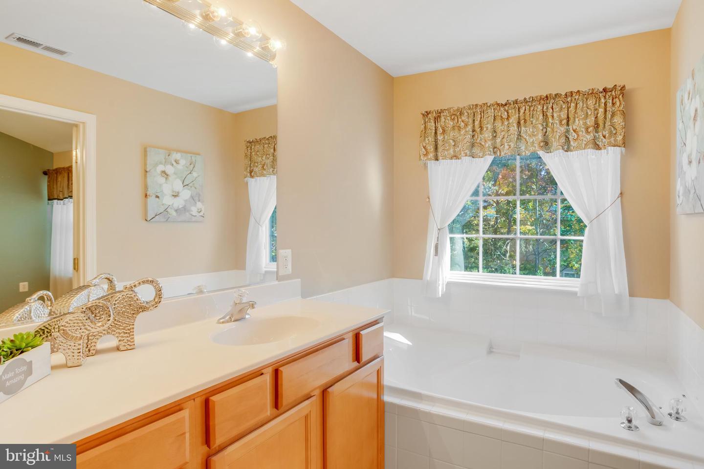 34 TOWNES PL, FREDERICKSBURG, Virginia 22405, 3 Bedrooms Bedrooms, ,2 BathroomsBathrooms,Residential,For sale,34 TOWNES PL,VAST2033614 MLS # VAST2033614