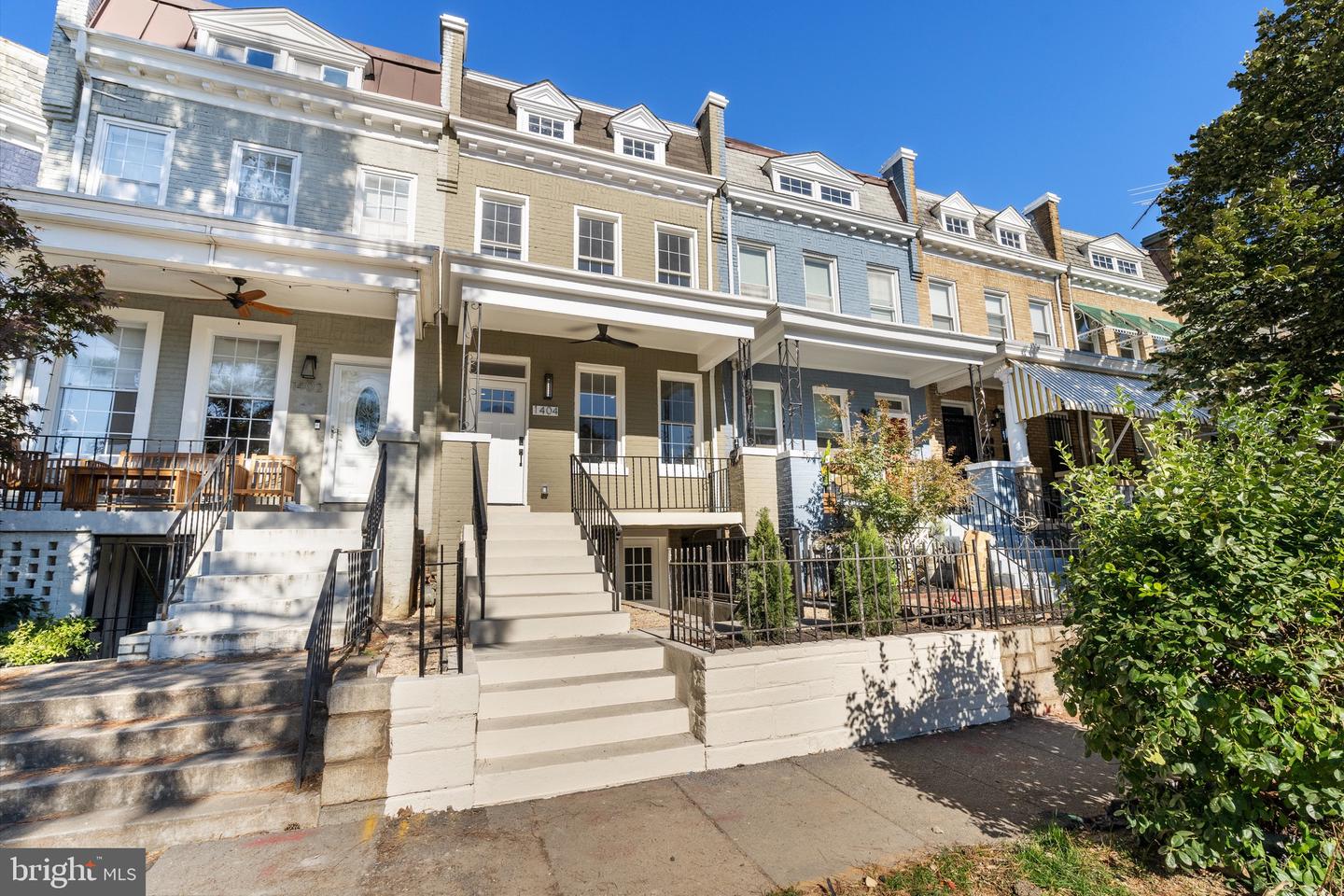 1404 MASSACHUSETTS AVE SE, WASHINGTON, District Of Columbia 20003, 4 Bedrooms Bedrooms, 4 Rooms Rooms,4 BathroomsBathrooms,Residential,For sale,1404 MASSACHUSETTS AVE SE,DCDC2165486 MLS # DCDC2165486