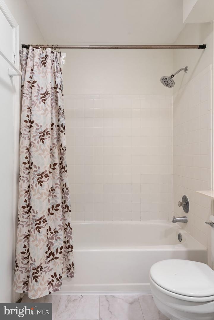 3152-M COVEWOOD CT #3152M, FALLS CHURCH, Virginia 22042, 1 Bedroom Bedrooms, ,1 BathroomBathrooms,Residential,For sale,3152-M COVEWOOD CT #3152M,VAFX2207344 MLS # VAFX2207344