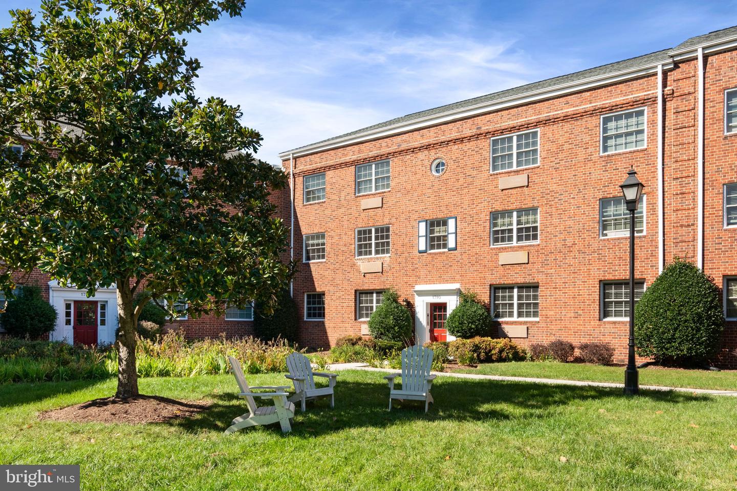 1710 W ABINGDON DR #102, ALEXANDRIA, Virginia 22314, 1 Bedroom Bedrooms, 4 Rooms Rooms,1 BathroomBathrooms,Residential,For sale,1710 W ABINGDON DR #102,VAAX2037782 MLS # VAAX2037782