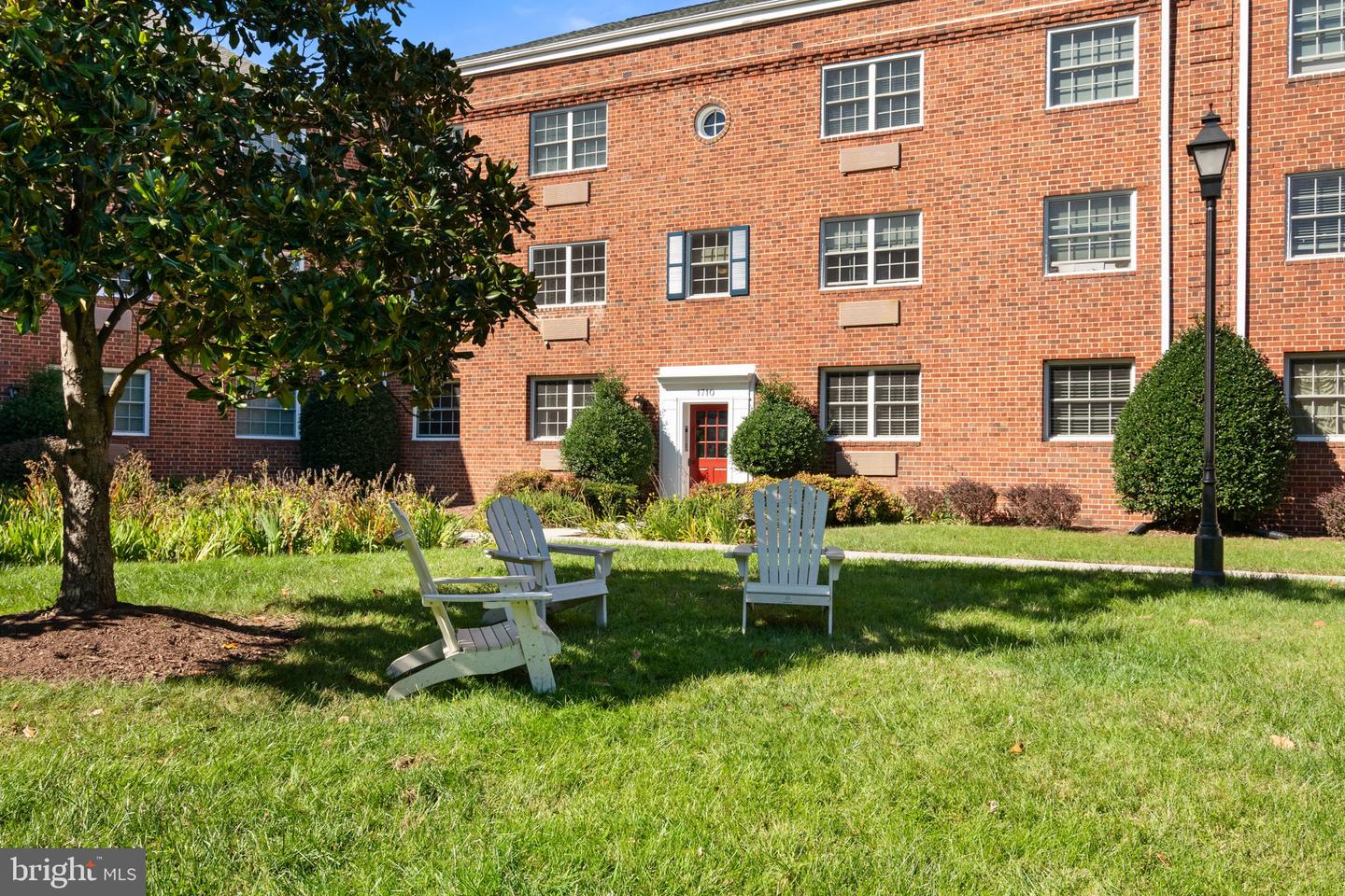 1710 W ABINGDON DR #102, ALEXANDRIA, Virginia 22314, 1 Bedroom Bedrooms, 4 Rooms Rooms,1 BathroomBathrooms,Residential,For sale,1710 W ABINGDON DR #102,VAAX2037782 MLS # VAAX2037782