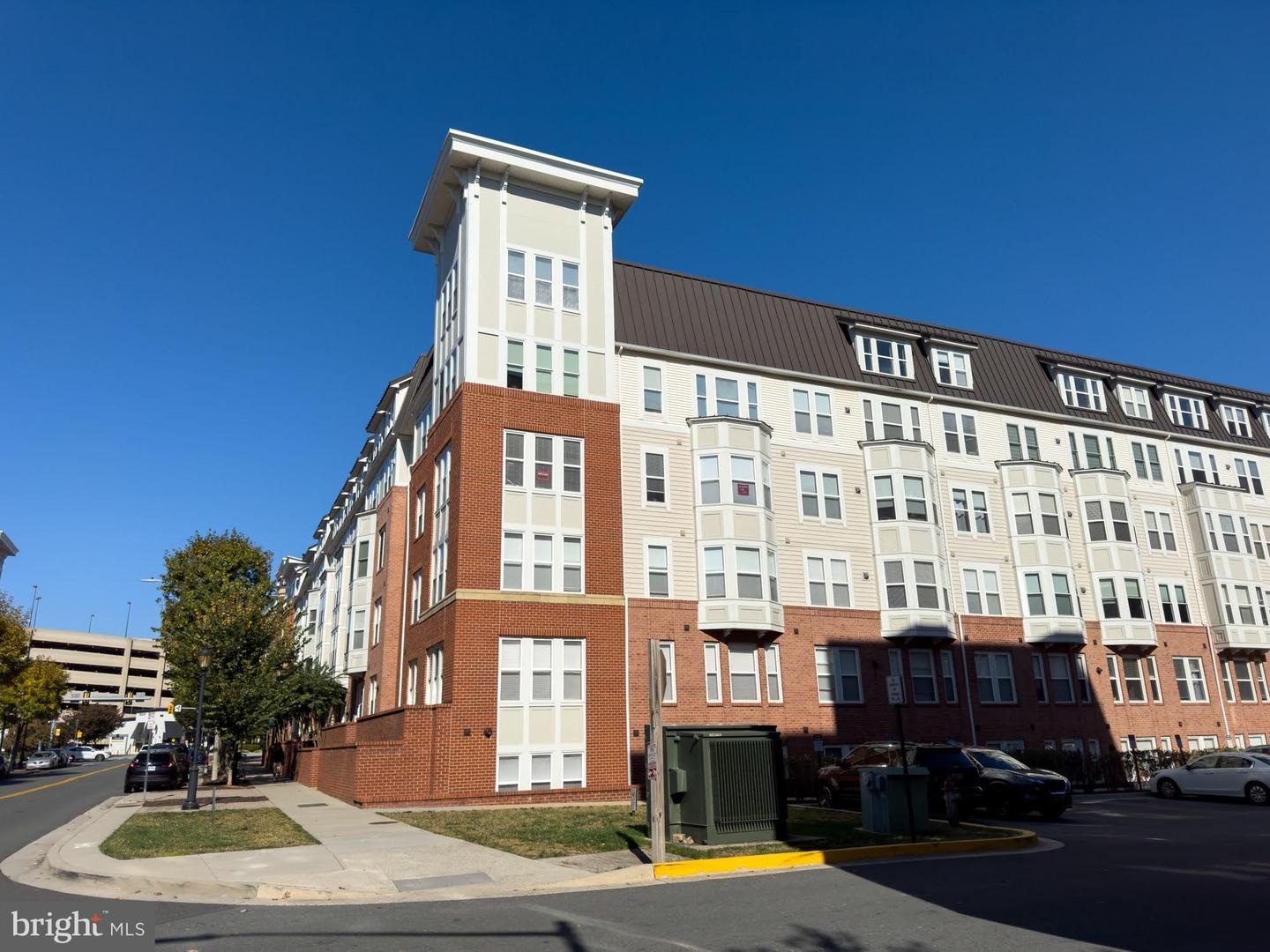 2655 PROSPERITY AVE #110, FAIRFAX, Virginia 22031, 1 Bedroom Bedrooms, ,1 BathroomBathrooms,Residential,For sale,2655 PROSPERITY AVE #110,VAFX2203254 MLS # VAFX2203254