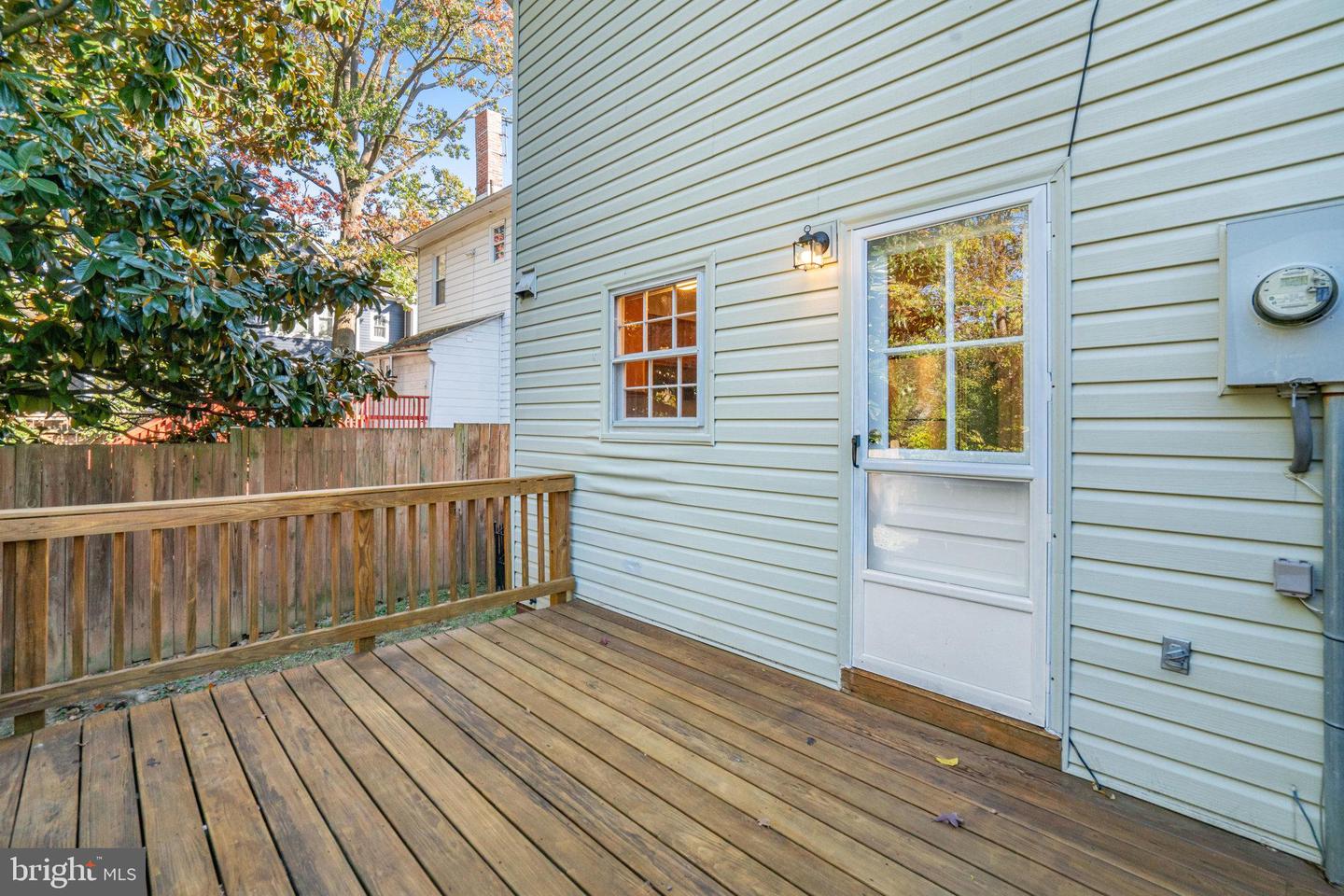 202 LAVERNE AVE, ALEXANDRIA, Virginia 22305, 2 Bedrooms Bedrooms, ,2 BathroomsBathrooms,Residential,For sale,202 LAVERNE AVE,VAAX2038662 MLS # VAAX2038662