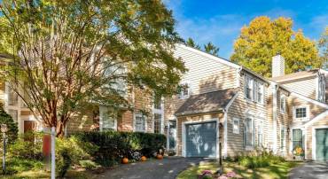 11771 ARBOR GLEN WAY, RESTON, Virginia 20194, 3 Bedrooms Bedrooms, ,3 BathroomsBathrooms,Residential,For sale,11771 ARBOR GLEN WAY,VAFX2206638 MLS # VAFX2206638