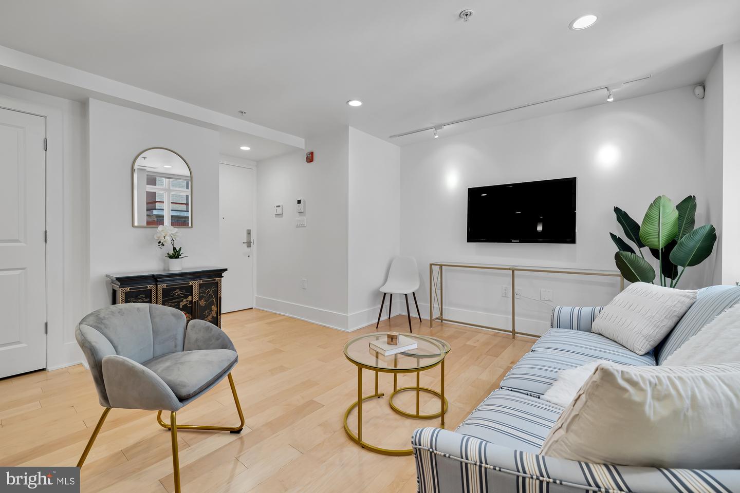 2818 CONNECTICUT AVE NW #11, WASHINGTON, District Of Columbia 20008, 1 Bedroom Bedrooms, ,1 BathroomBathrooms,Residential,For sale,2818 CONNECTICUT AVE NW #11,DCDC2166012 MLS # DCDC2166012