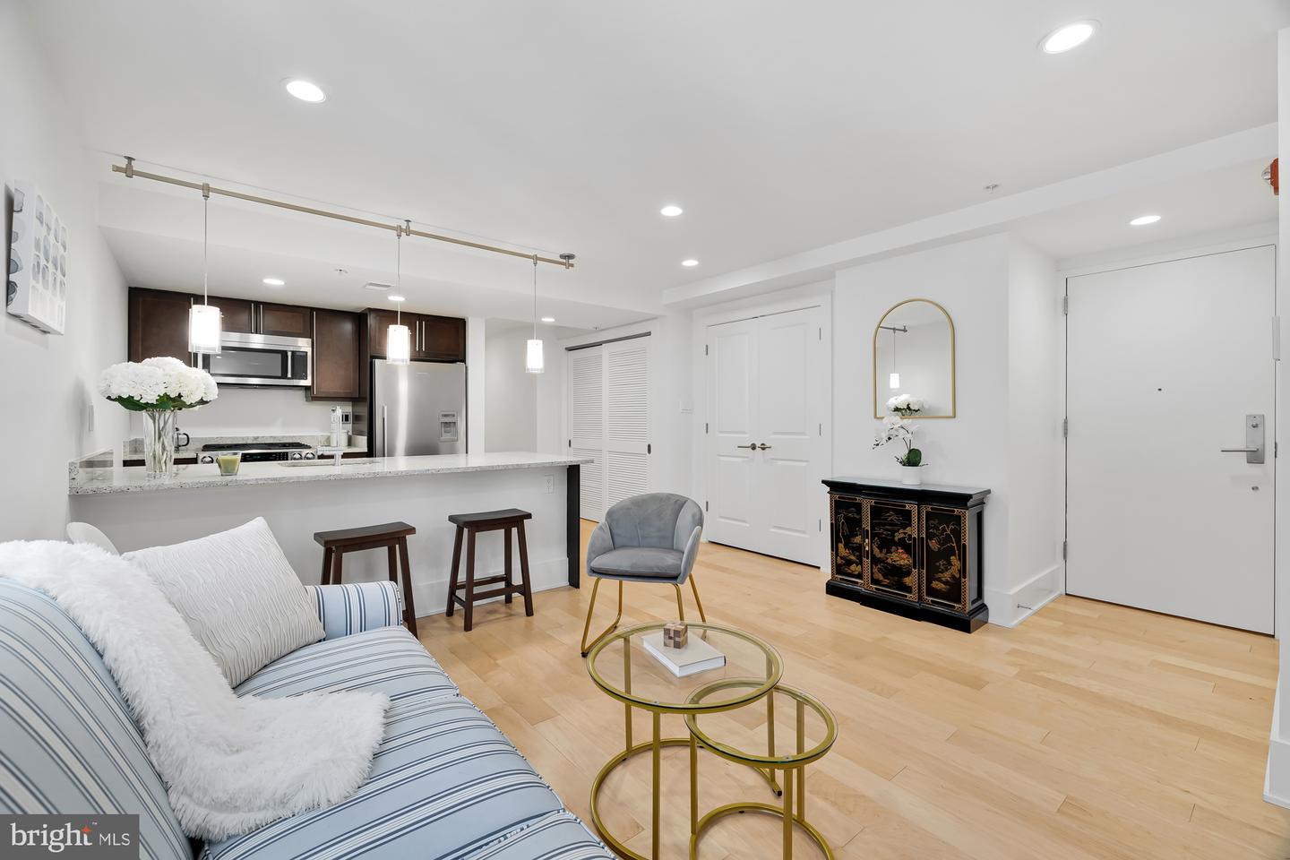 2818 CONNECTICUT AVE NW #11, WASHINGTON, District Of Columbia 20008, 1 Bedroom Bedrooms, ,1 BathroomBathrooms,Residential,For sale,2818 CONNECTICUT AVE NW #11,DCDC2166012 MLS # DCDC2166012