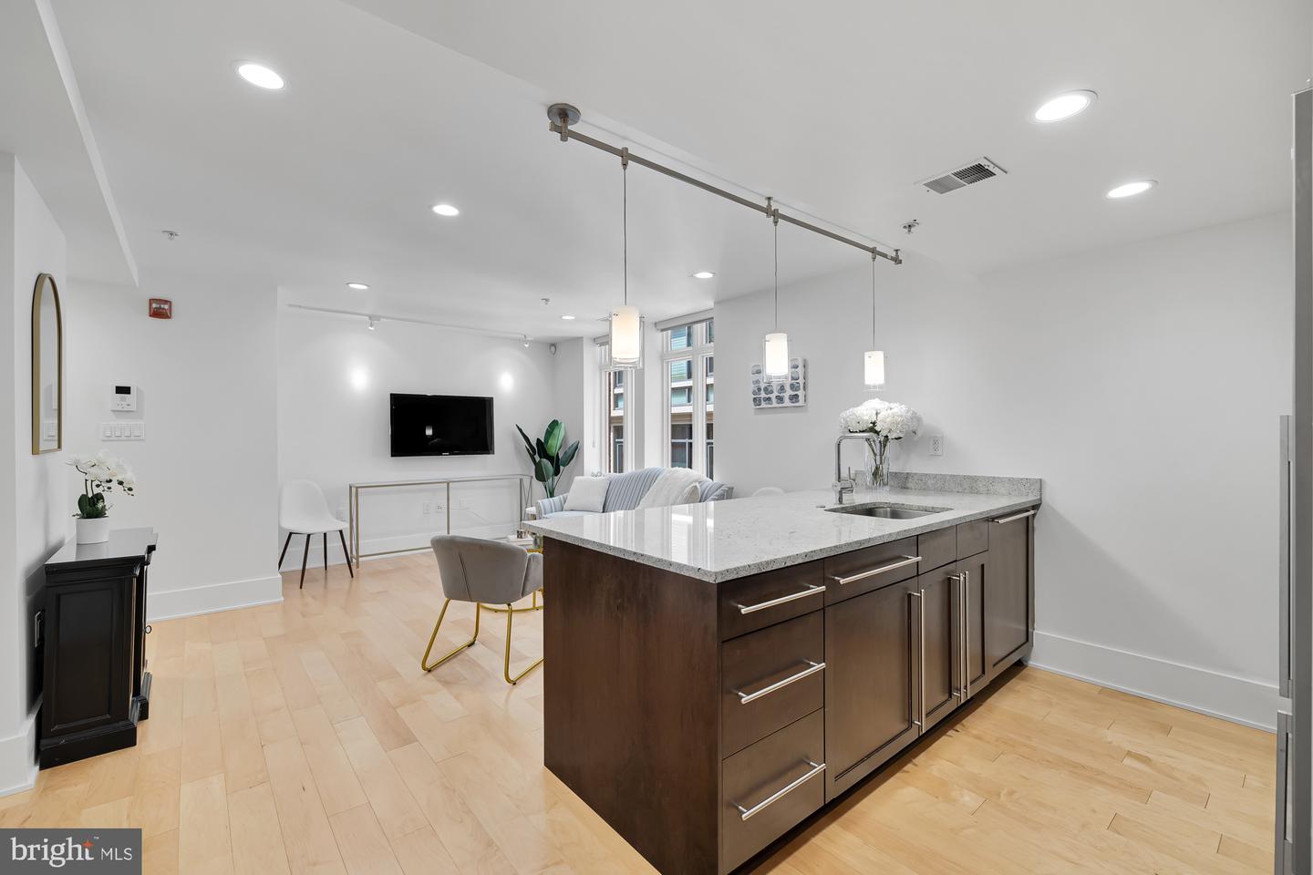 2818 CONNECTICUT AVE NW #11, WASHINGTON, District Of Columbia 20008, 1 Bedroom Bedrooms, ,1 BathroomBathrooms,Residential,For sale,2818 CONNECTICUT AVE NW #11,DCDC2166012 MLS # DCDC2166012