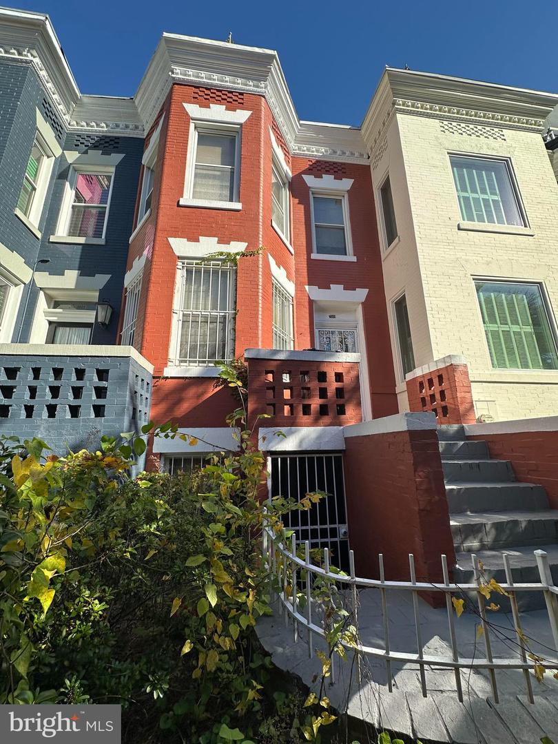 2019 FLAGLER PL NW, WASHINGTON, District Of Columbia 20001, 3 Bedrooms Bedrooms, ,1 BathroomBathrooms,Residential,For sale,2019 FLAGLER PL NW,DCDC2166034 MLS # DCDC2166034