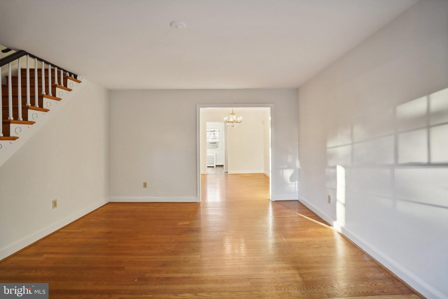 814 20TH ST NE, WASHINGTON, District Of Columbia 20002, 3 Bedrooms Bedrooms, ,1 BathroomBathrooms,Residential,For sale,814 20TH ST NE,DCDC2154560 MLS # DCDC2154560