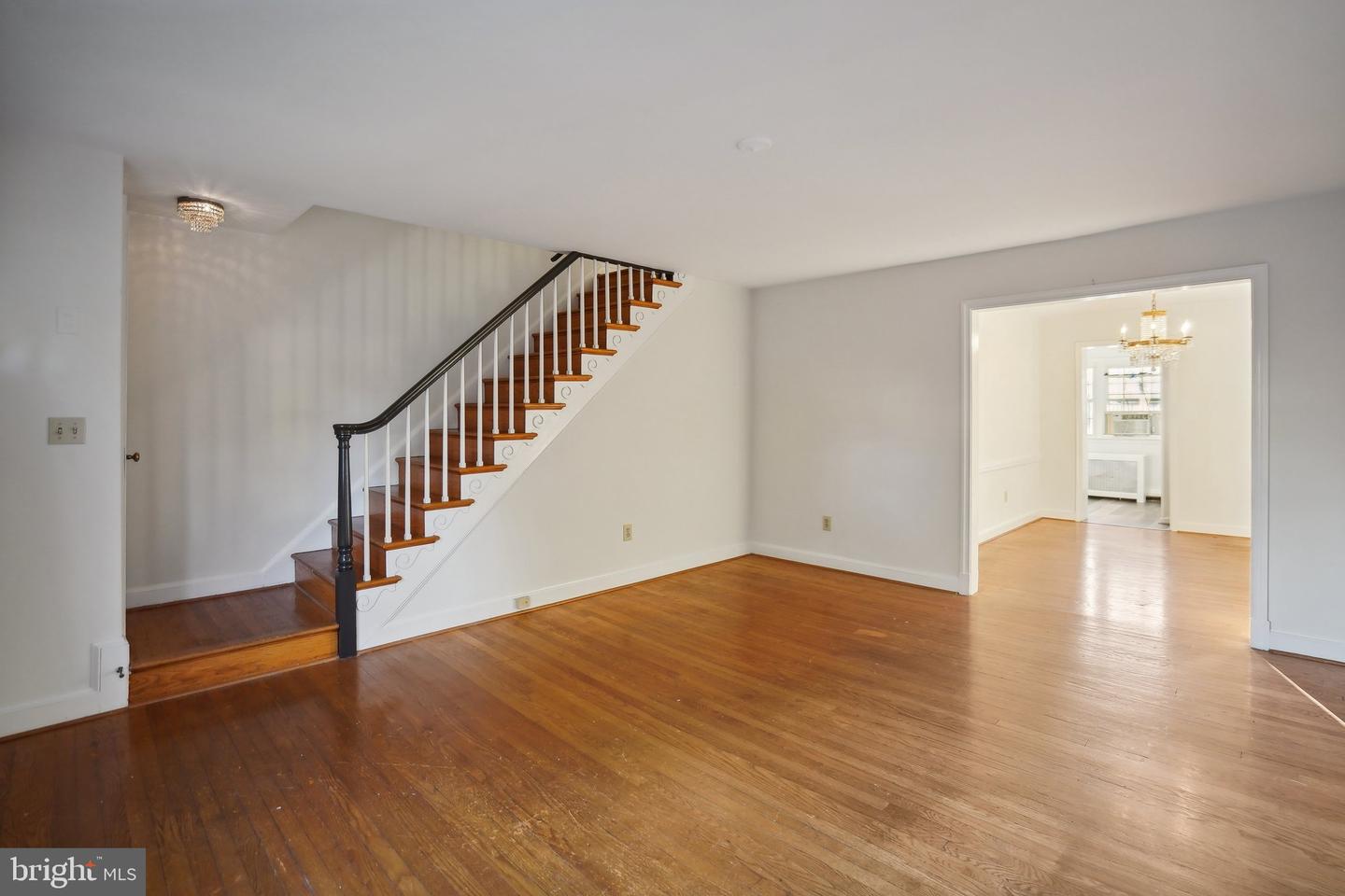 814 20TH ST NE, WASHINGTON, District Of Columbia 20002, 3 Bedrooms Bedrooms, ,1 BathroomBathrooms,Residential,For sale,814 20TH ST NE,DCDC2154560 MLS # DCDC2154560