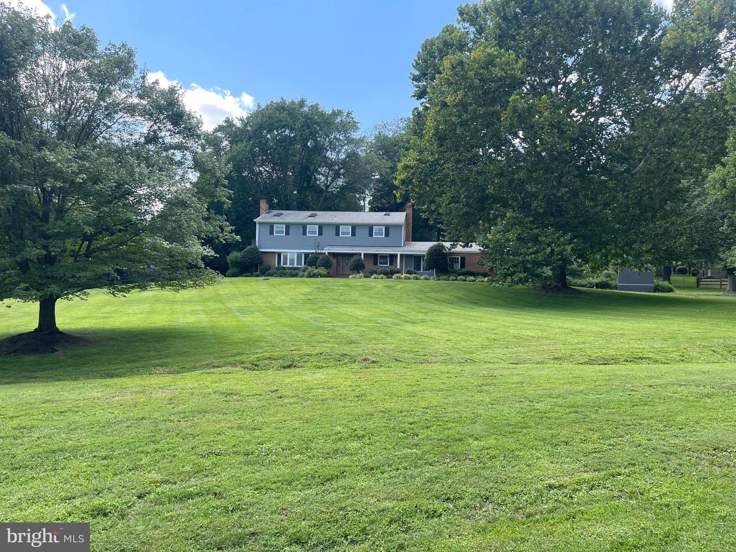 3008 FOX DEN LN, OAKTON, Virginia 22124, 4 Bedrooms Bedrooms, ,4 BathroomsBathrooms,Residential,For sale,3008 FOX DEN LN,VAFX2198860 MLS # VAFX2198860