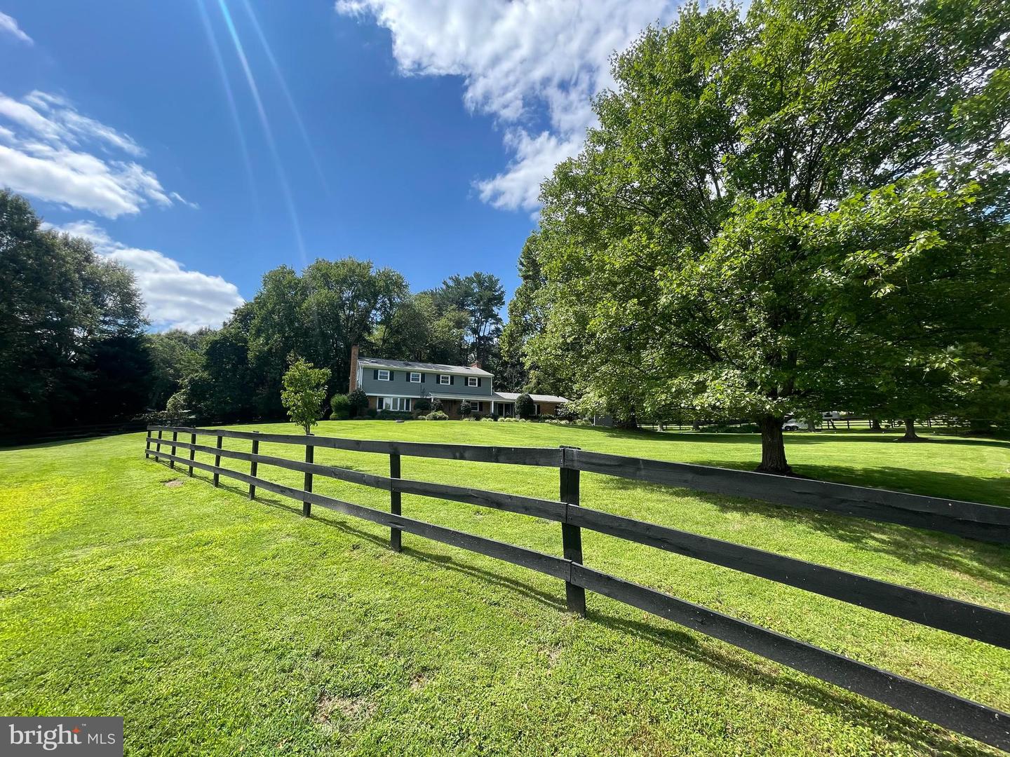 3008 FOX DEN LN, OAKTON, Virginia 22124, 4 Bedrooms Bedrooms, ,4 BathroomsBathrooms,Residential,For sale,3008 FOX DEN LN,VAFX2198860 MLS # VAFX2198860