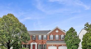 703 EMERALD HILL DR NE, LEESBURG, Virginia 20176, 4 Bedrooms Bedrooms, ,3 BathroomsBathrooms,Residential,For sale,703 EMERALD HILL DR NE,VALO2080054 MLS # VALO2080054