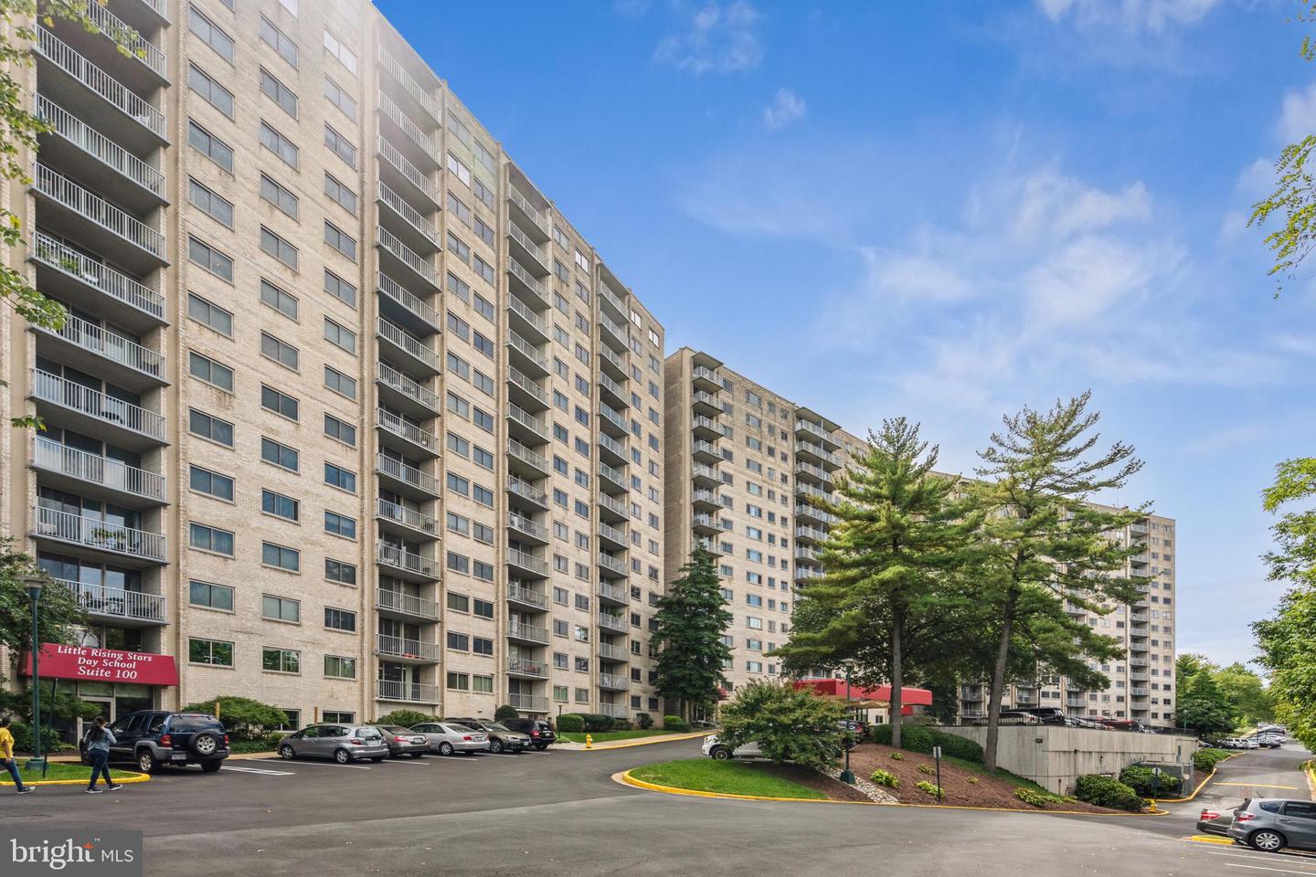 2500 N VAN DORN ST #1021, ALEXANDRIA, Virginia 22302, 2 Bedrooms Bedrooms, ,2 BathroomsBathrooms,Residential,For sale,2500 N VAN DORN ST #1021,VAAX2038174 MLS # VAAX2038174