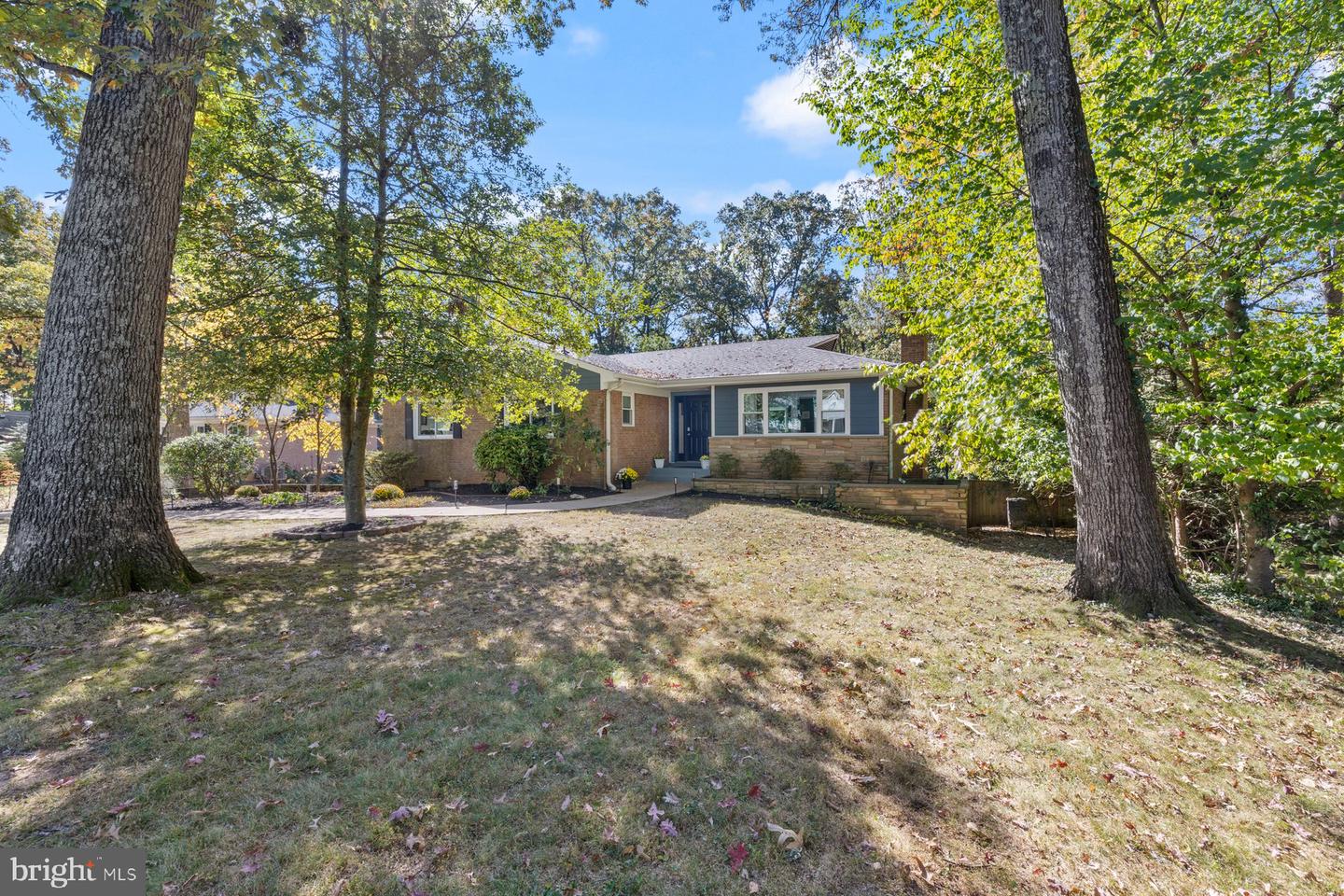 2904 HIDEAWAY RD, FAIRFAX, Virginia 22031, 4 Bedrooms Bedrooms, ,3 BathroomsBathrooms,Residential,For sale,2904 HIDEAWAY RD,VAFX2204950 MLS # VAFX2204950