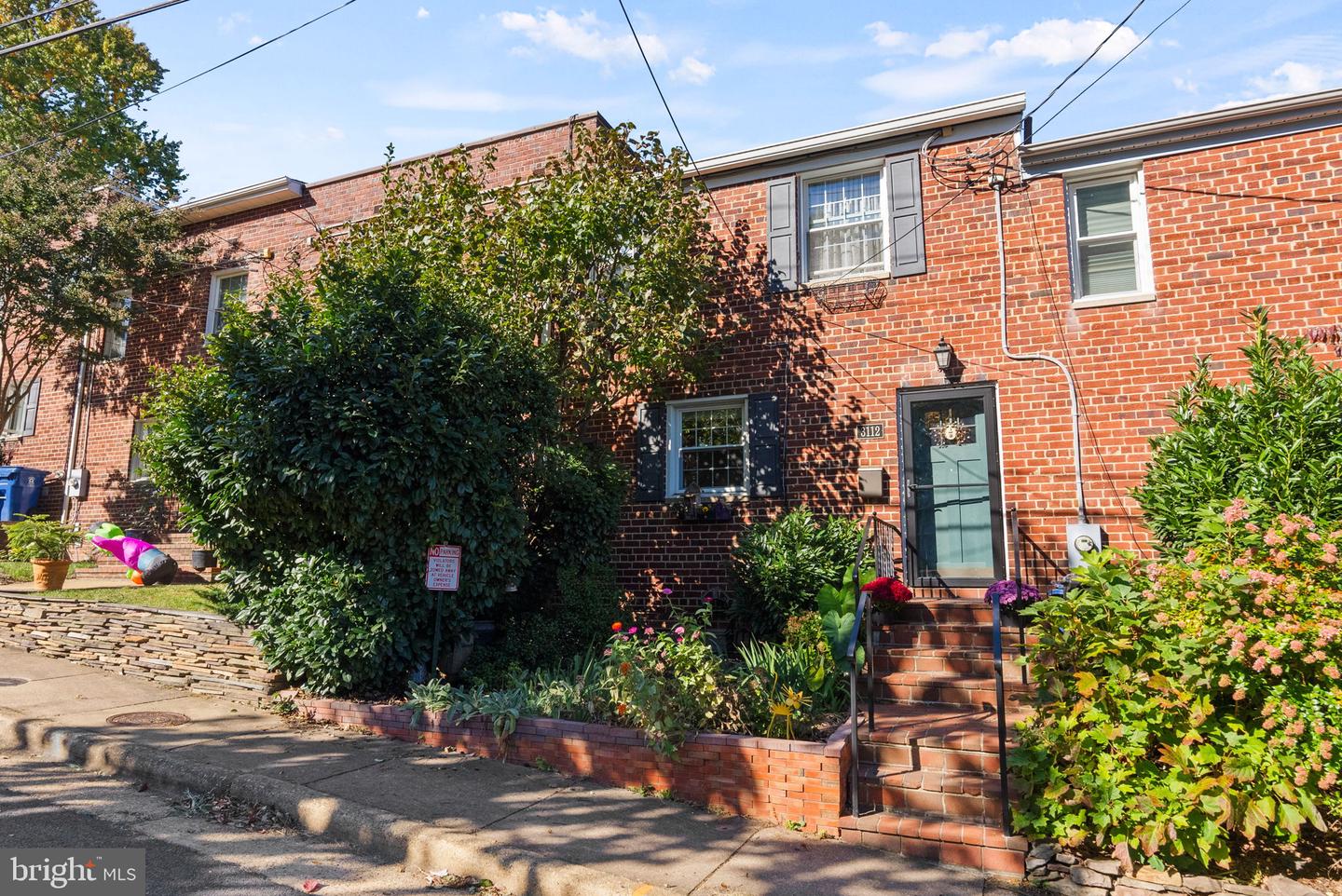 3112 LANDOVER ST, ALEXANDRIA, Virginia 22305, 3 Bedrooms Bedrooms, ,2 BathroomsBathrooms,Residential,For sale,3112 LANDOVER ST,VAAX2038802 MLS # VAAX2038802