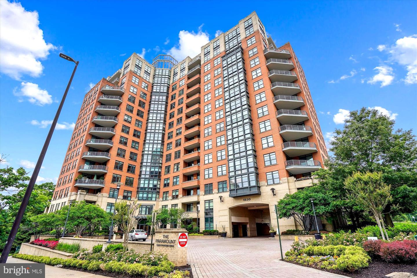 1830 FOUNTAIN DR #807, RESTON, Virginia 20190, 2 Bedrooms Bedrooms, ,2 BathroomsBathrooms,Residential,For sale,1830 FOUNTAIN DR #807,VAFX2206198 MLS # VAFX2206198