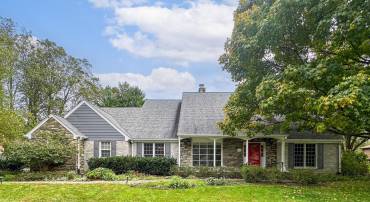 825 RIDGE DR, MCLEAN, Virginia 22101, 4 Bedrooms Bedrooms, ,2 BathroomsBathrooms,Residential,For sale,825 RIDGE DR,VAFX2206354 MLS # VAFX2206354