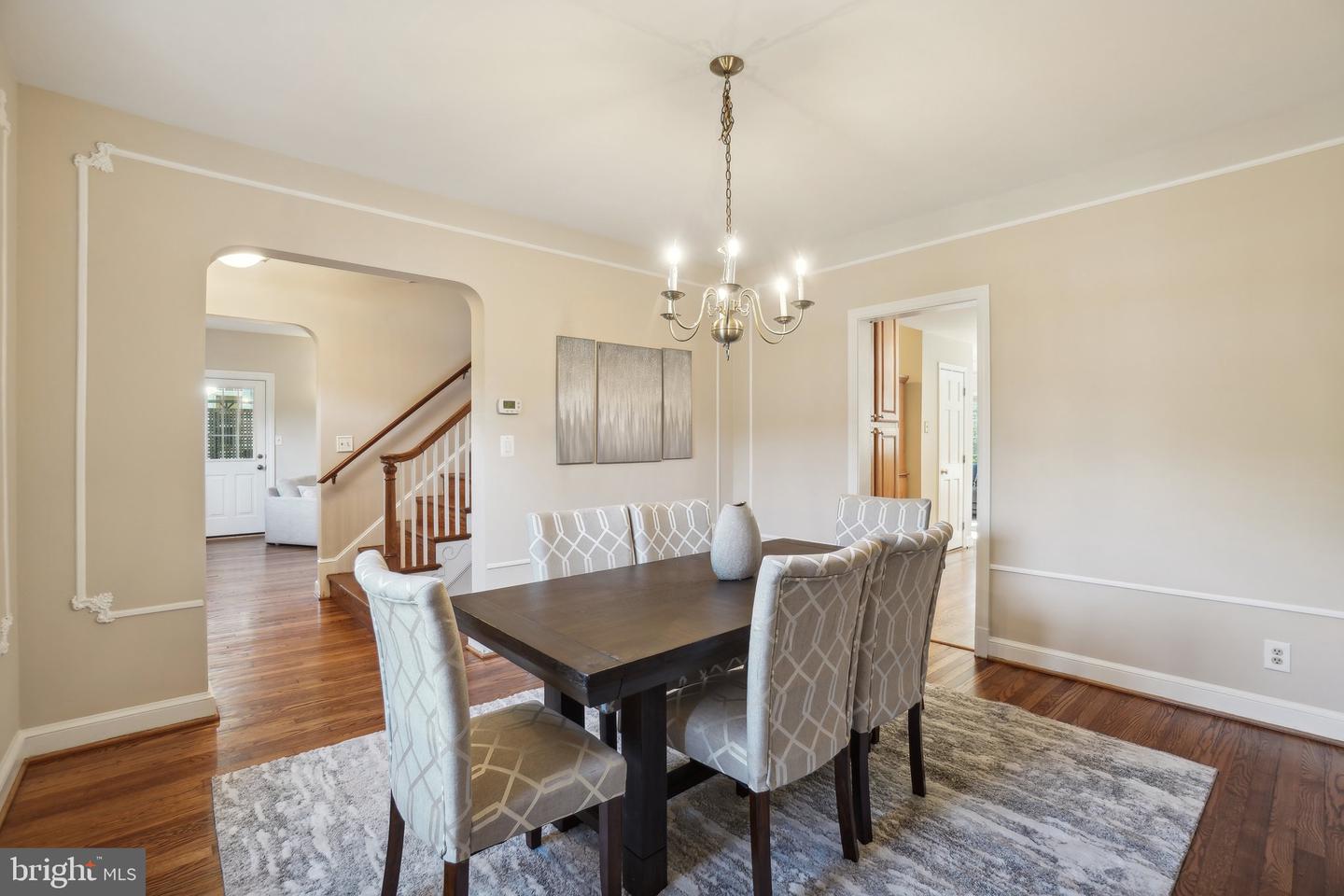 1227 S OAKCREST RD, ARLINGTON, Virginia 22202, 4 Bedrooms Bedrooms, ,3 BathroomsBathrooms,Residential,For sale,1227 S OAKCREST RD,VAAR2049726 MLS # VAAR2049726